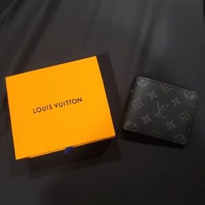 LV Men’s Wallet with Box - 100% authentic bought from LV